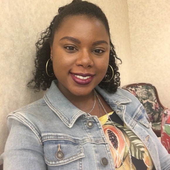 Meet your posher, Brie! - Picture 2 of 2